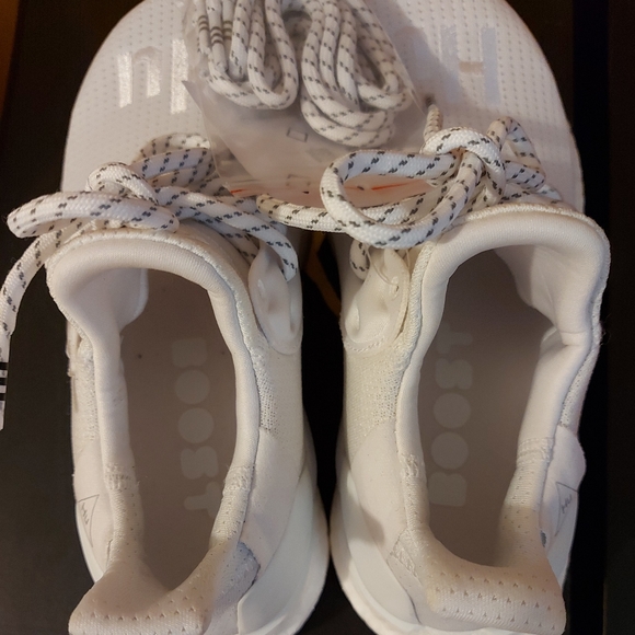 *SOLD* Adidas Pharrell SolarHu Glide Size 4 - Picture 3 of 9